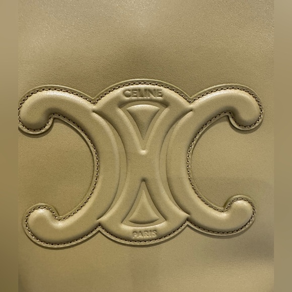 Celine Small Bucket Cuir Triomphe - Picture 6 of 13